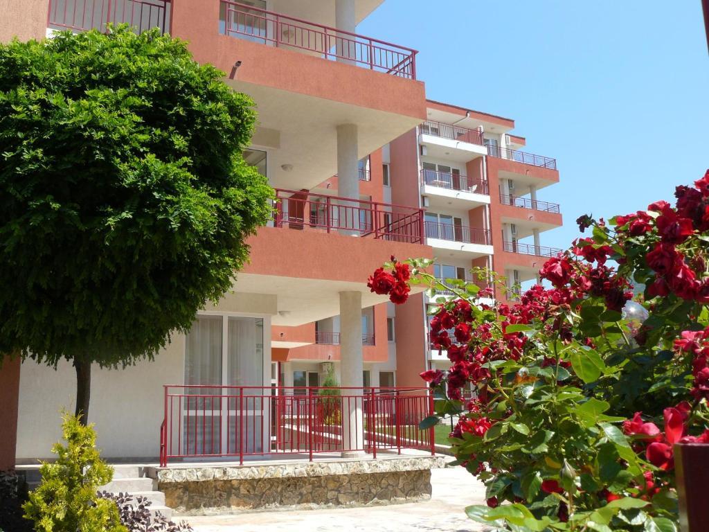 Privillege Fort Noks Beach Apartments Elenite Exterior photo